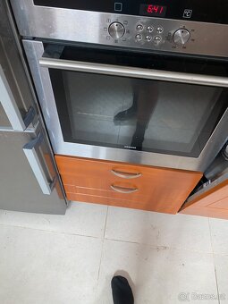 Vestavná trouba Siemens - 2