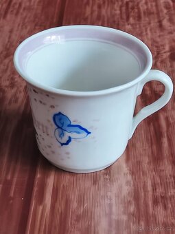 Starožitný hrnek. - 2