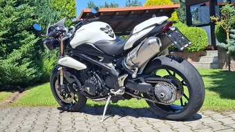 Triumph Speed Triple 1050 - 2
