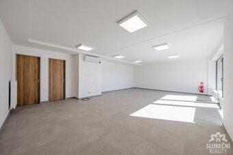 Pronájem obchodního prostoru, 55 m², Staré Město - Velkomora - 2