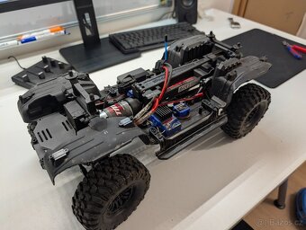 RC auto Traxxas TRX 4 kit(postavený) + custom karoserie - 2