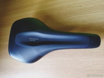 ERGON sedlo SR Allroad Core Comp Men M/L černá/šedá - 2