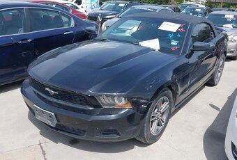 Ford Mustang 3,7 kabroilet - 2