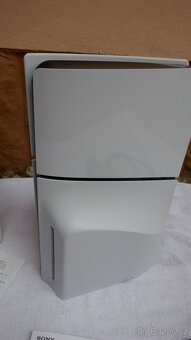 PlayStation 5 (verze slim)mechanika - 2