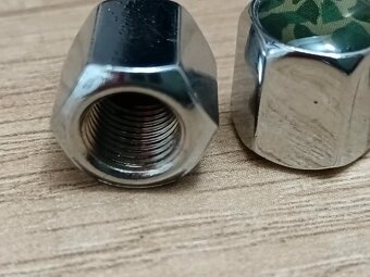 Čepičky ventilků stříbrné - SLEVA - 2