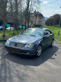 Mecedes-Benz CLK 240 V6i - 2