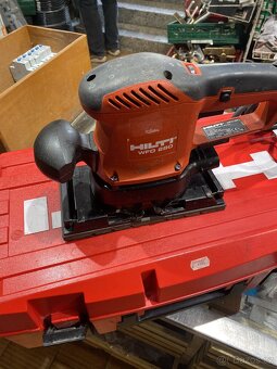 Vibrační bruska HILTI - 2
