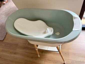 Vanička Bébé-jou s digitálním teploměrem, stojanem a lehátke - 2