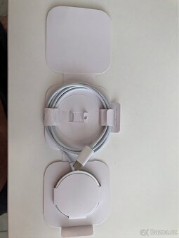 Bezdrátová nabíječka Apple MagSafe USB-C - 2