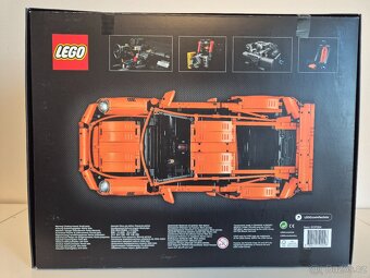 LEGO Porsche 42056 - 2