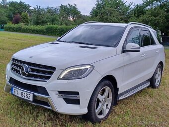 Mercedes- Benz ML350 - 2