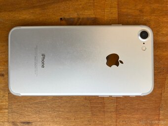 iPhone 7 32 GB - 2