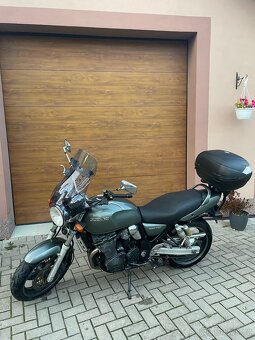 Suzuki GSX 750 - 2