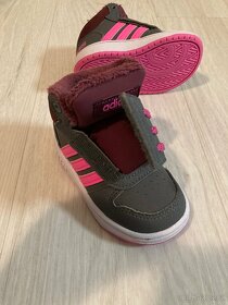 Dívčí zimní boty Adidas - nové - 2