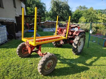 Traktor RS 09 - 2