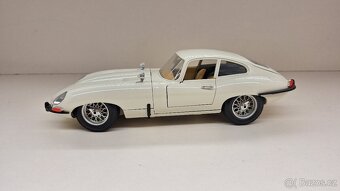 1:18 JAGUAR E COUPE, k - 2