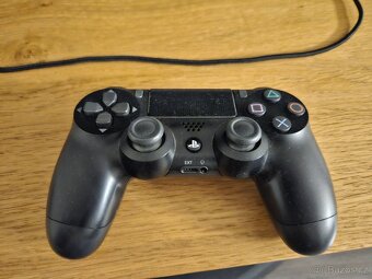 PS4 Slim 500GB + ovladač + GTA V - 2