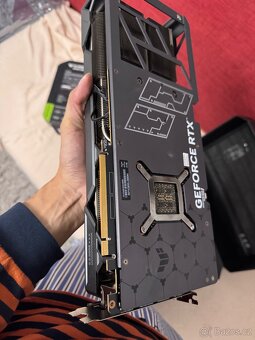 Asus TUF RTX 4090 - 2