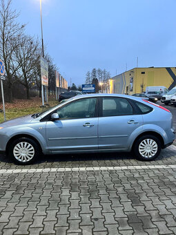 2007 Ford Focus mk2 1.6 benzín 74kW - 2