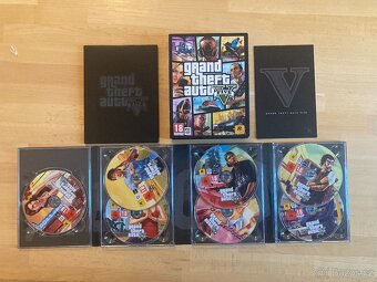 GTA V 5 kompletní originální balení (krabice + mapa) - 2