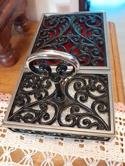 Stará kovová dekorace - 2