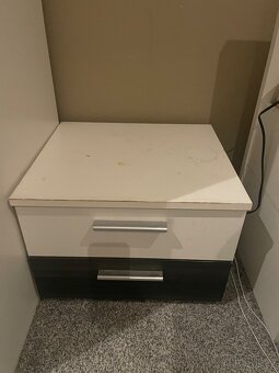 2x noční stolek - 2