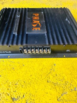 Prodám 2x dvoukanálový zesilovač - 2