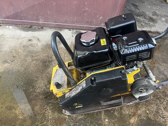 Vibrační deska Bomag - 2