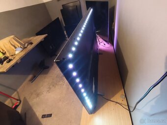 Philips tv 139 cm ambilait třístranný - 2