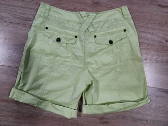 Dámské kraťasy - 2
