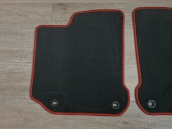 NOVÉ Zadní červené koberečky Octavia 1 ORIGINÁL - 2