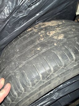 Kola Škoda Superb 1 - 2