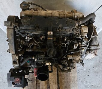 Motor s převodovkou Citroen Xsara Picasso 2.0 HDI 66kw - 2