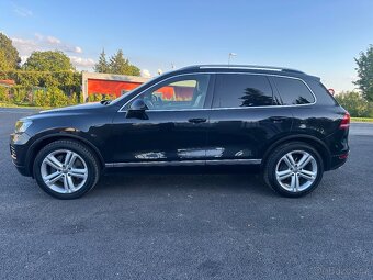 Volkswagen Touareg, 4.2TDI V8 250KW,VZDUCH,FULL VÝBAVA - 2