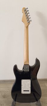 Elektrická kytara Bach Stratocaster - 2