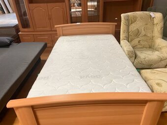 Postel jednolůžková 200x120 cm - matrace a rošt - 2