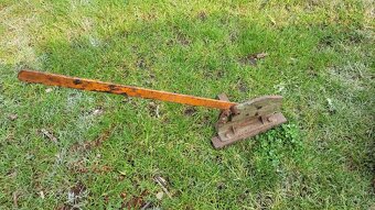 Nářadí, kabely, mlýnek řezačka, budíky - úklid dílny - 2