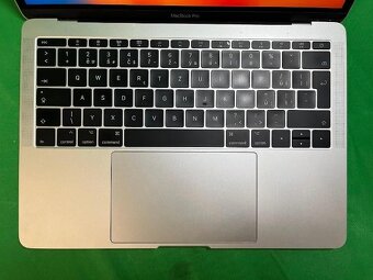 MacBook Pro 13" Retina CZ 2017 Stříbrný - 2