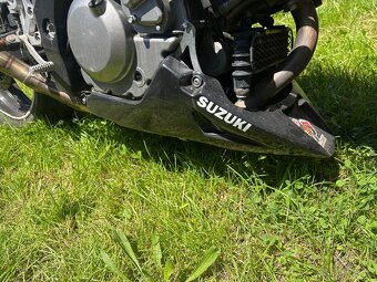 Klin pod motor na Suzuki SV 650 a SV 1000 - 2