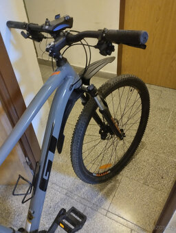 Pánské kolo GT a dětské kolo Scott - 2