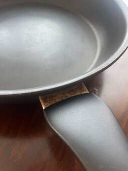 Tefal pánev 28 cm Unlimited + poklice - 2