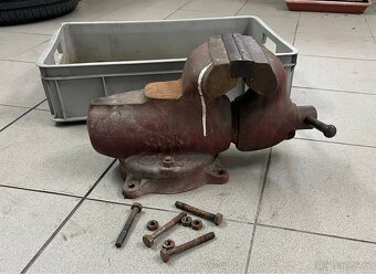 Svěrák York 150 - 2