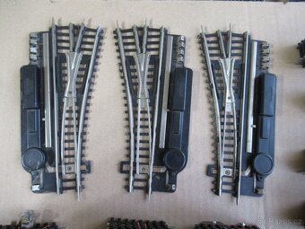 H0 - koleje - železnice vláčky , mašinky - 2