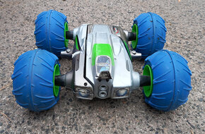 Prodám použité akrobatické RC auto VORTEX - 2