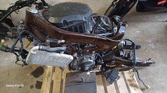 Honda vtr 1000 f - 2