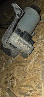 Cerpadlo rizeni Koyo,TRW - 2