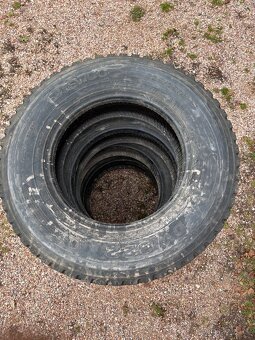 Prodám sadu gum 235/75r17.5 - 2