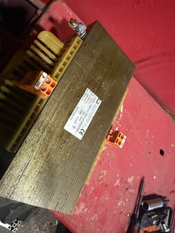 Oddělovací transformátor - 2