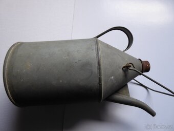 Konvice na petrolej,olej aj. - 2