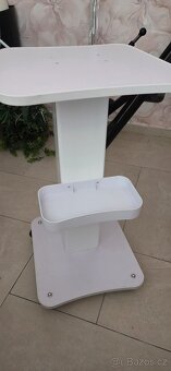 Stolek - 2